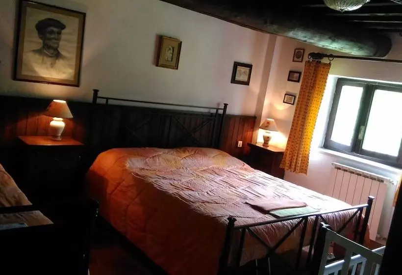 هتل روستایی Agriturismo Calcinaia Sul Lago