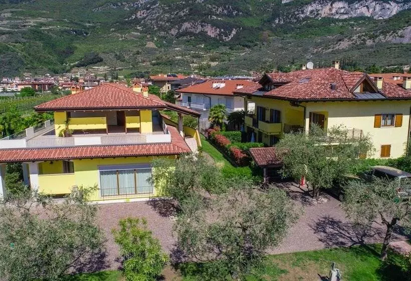 اقامتگاه Arcovacanze