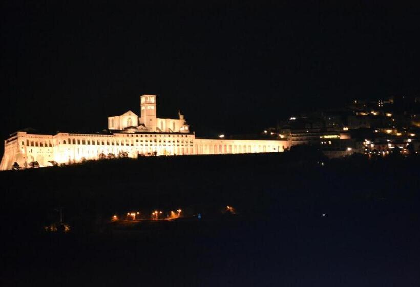 צימר Camere I Monelli