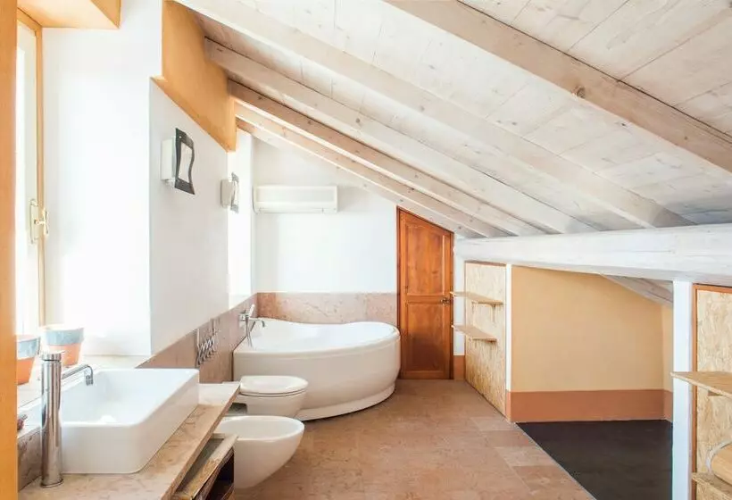 ベッドアンドブレックファースト Casa Dei Leoni Carpeneto