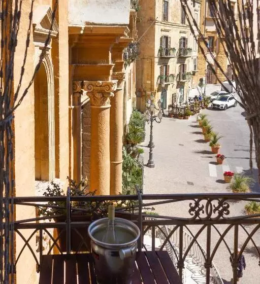 تختخواب و صبحانه Le Terrazze Di Pirandello