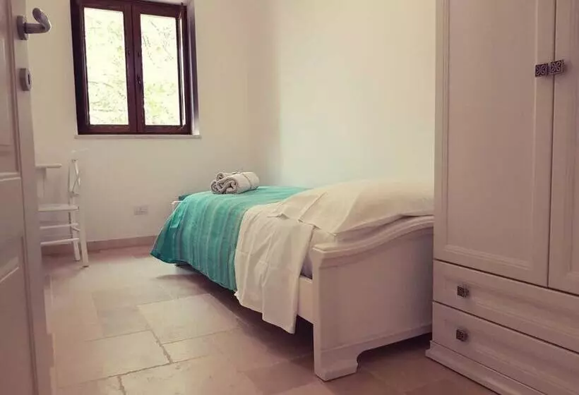 تختخواب و صبحانه Lunali