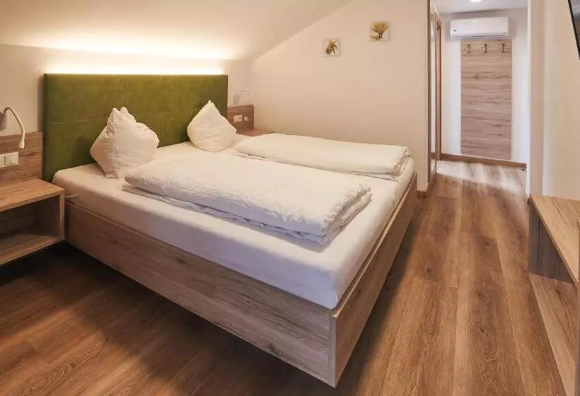 Aamiaismajoitus (B&B) Pension Sunnhofer