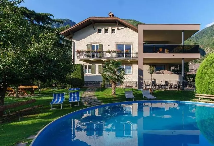 Aamiaismajoitus (B&B) Pension Sunnhofer