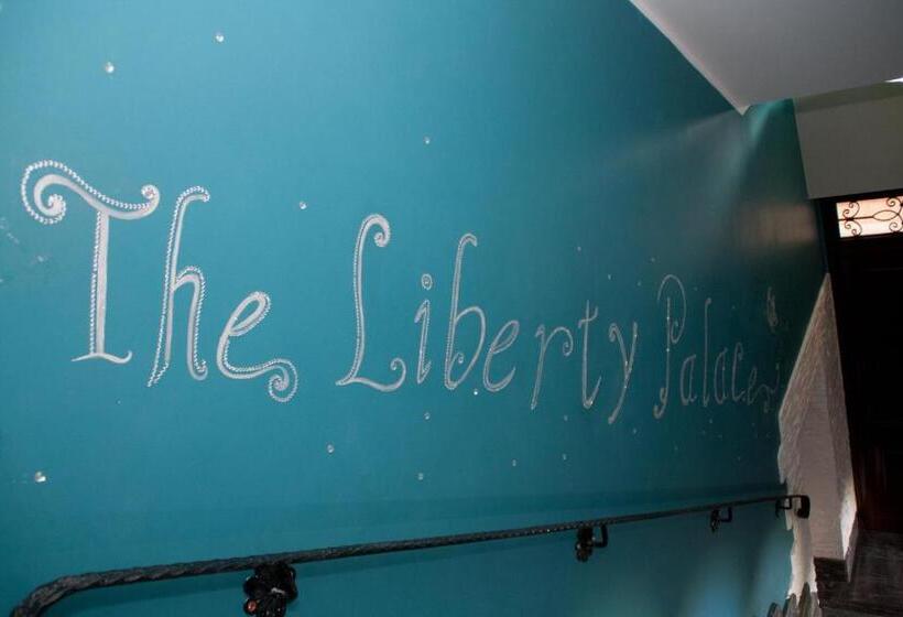 Bed and Breakfast The Liberty Palace