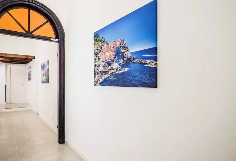 پانسیون L Opera Rooms & Suite
