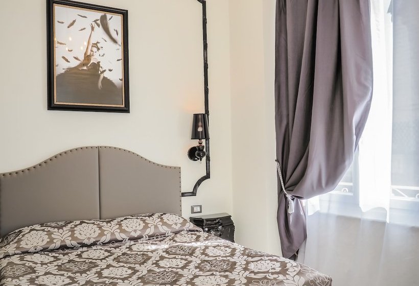 پانسیون L Opera Rooms & Suite