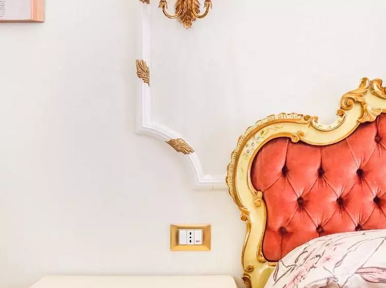 پانسیون L Opera Rooms & Suite