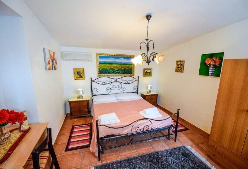 膳宿费 Villa Belvedere Lago Pergusa