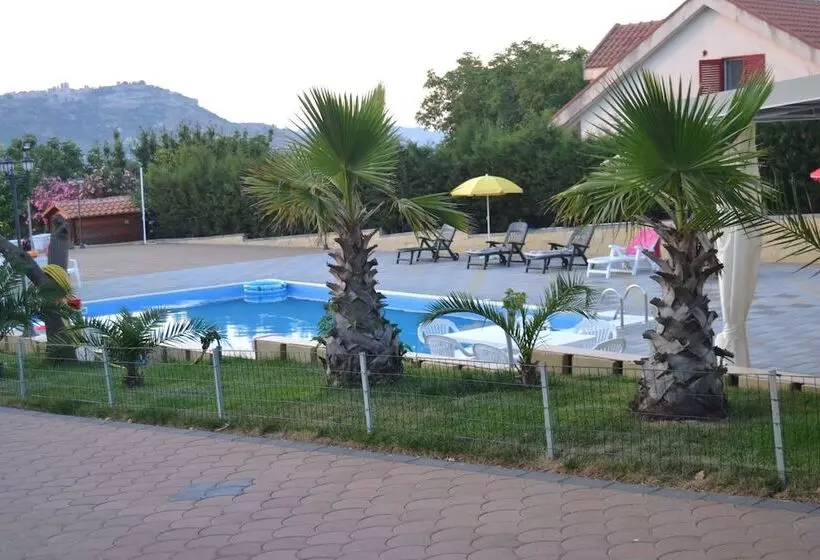 ペンション Villa Belvedere Lago Pergusa