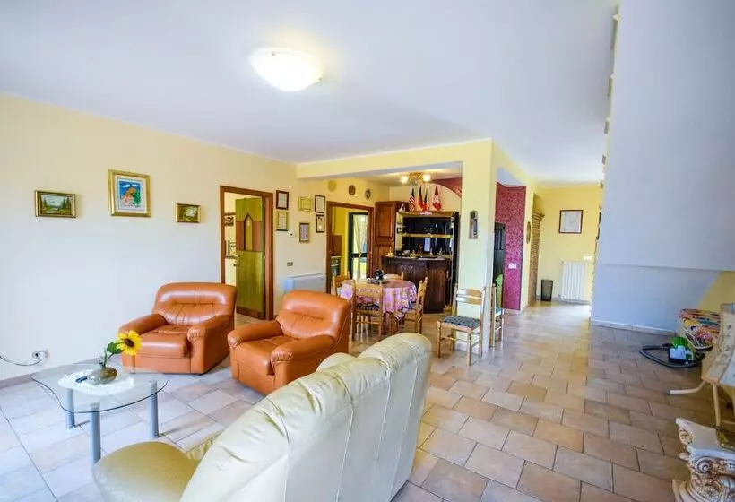 ペンション Villa Belvedere Lago Pergusa