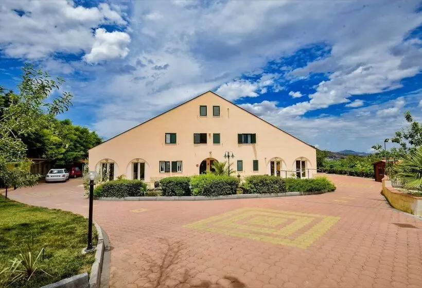 ペンション Villa Belvedere Lago Pergusa