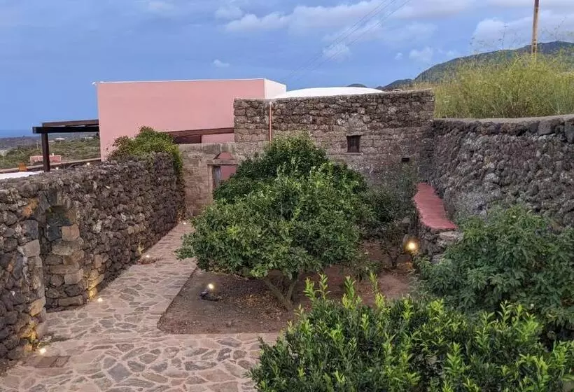 Aamiaismajoitus (B&B) Horizon Pantelleria