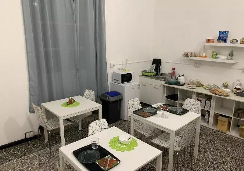 تختخواب و صبحانه Le Stanze Della Lanterna