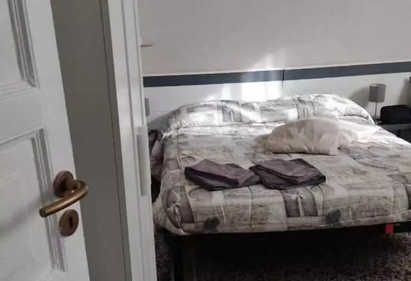 تختخواب و صبحانه Le Stanze Della Lanterna