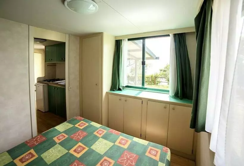 Hotelli Sereno Camping Holiday