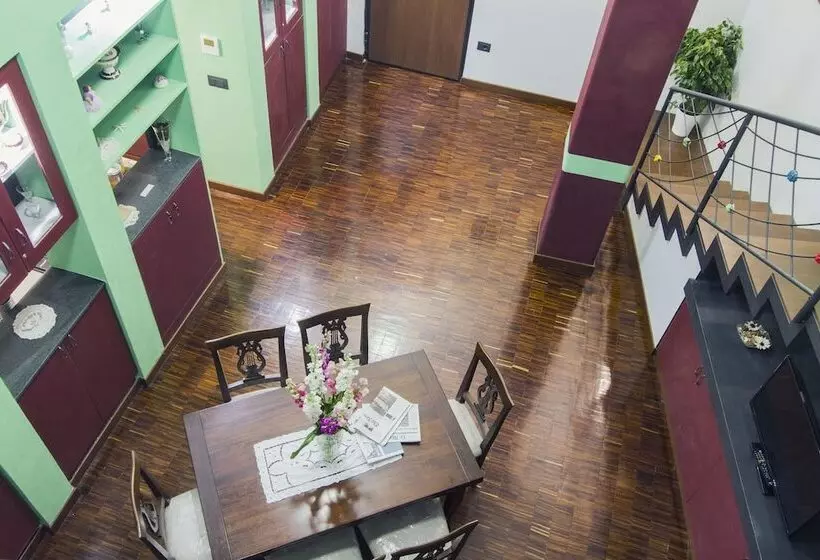 Palazzo Carafa Della Spina   Charme