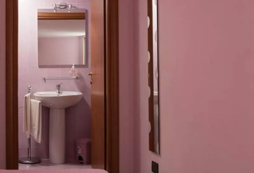 Palazzo Carafa Della Spina   Charme