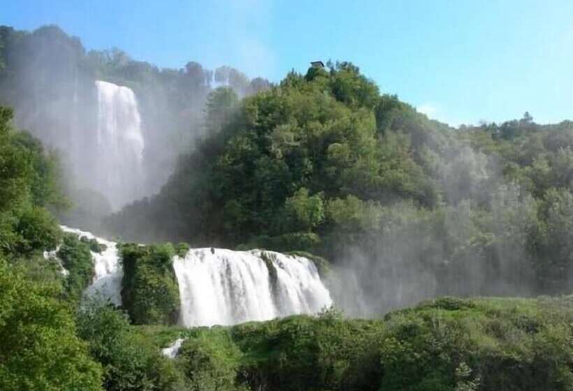 پانسیون Oasi La Cascata