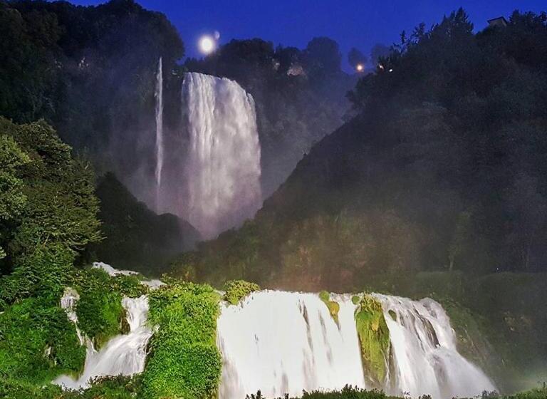 پانسیون Oasi La Cascata