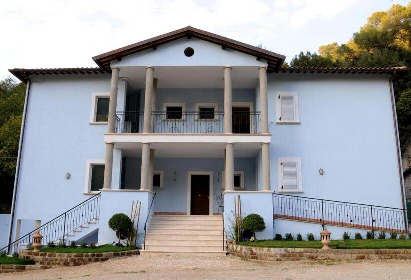 پانسیون Oasi La Cascata