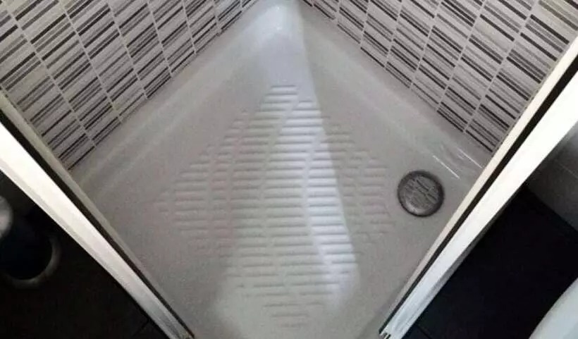 تختخواب و صبحانه Fws Forum Wellness Station