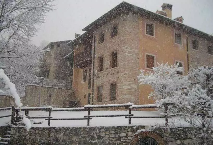 Antica Corte Leguzzano B&b