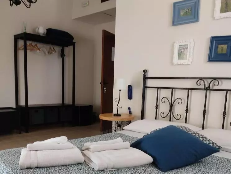 Aamiaismajoitus (B&B) Supramurgia Agribistrot