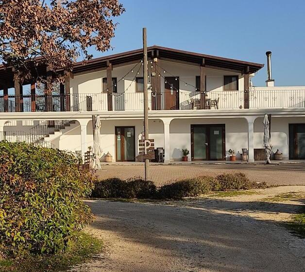 住宿加早餐  Supramurgia Agribistrot