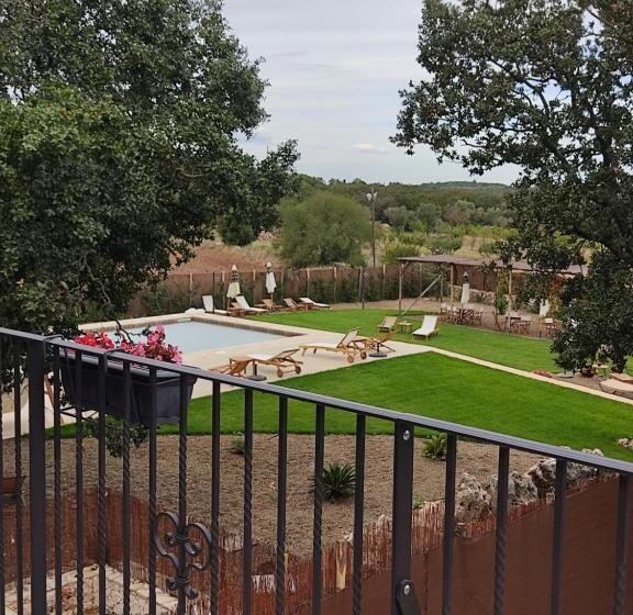 住宿加早餐  Supramurgia Agribistrot