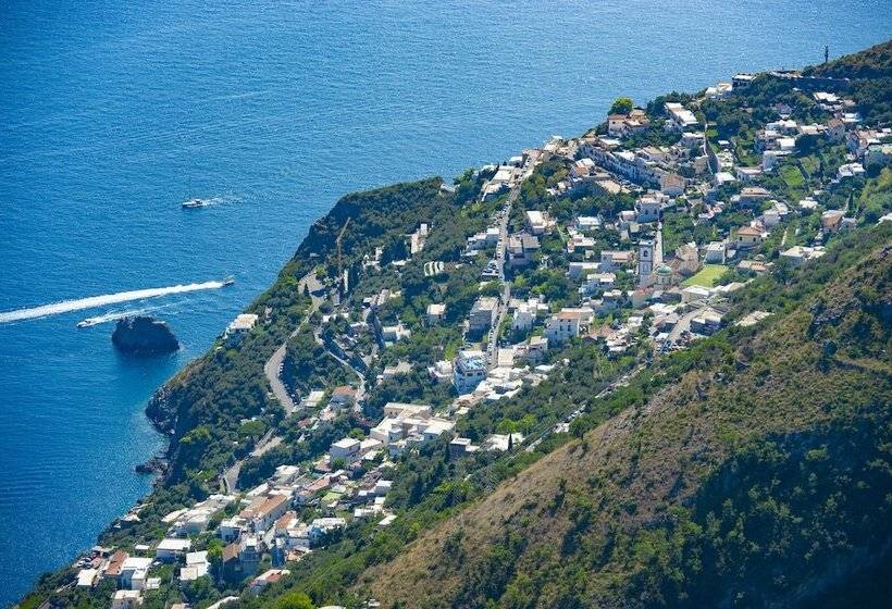 تختخواب و صبحانه Villa Paradise Resort