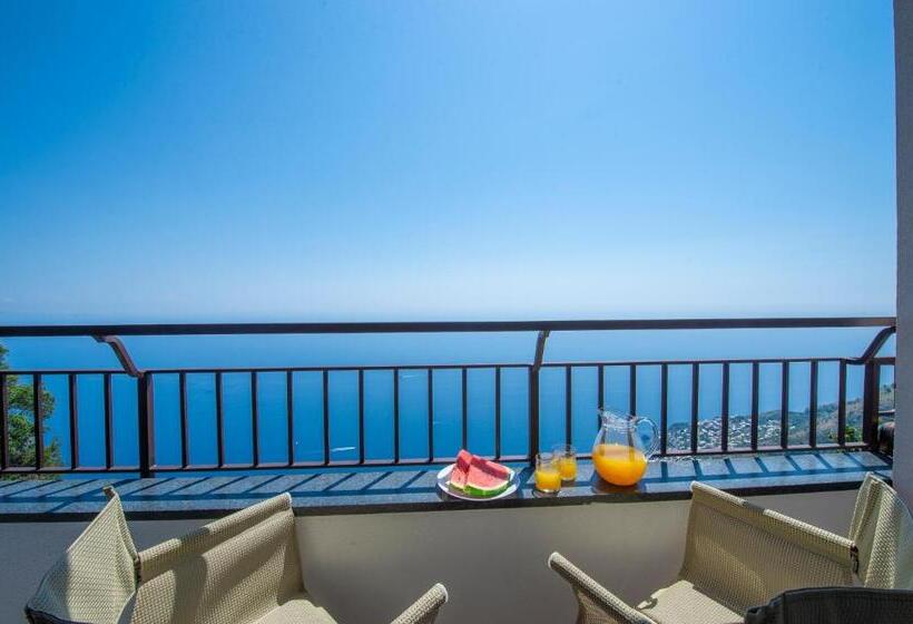 تختخواب و صبحانه Villa Paradise Resort