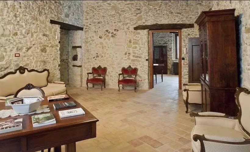 Hostelli Residenza D Epoca Borgodifiume