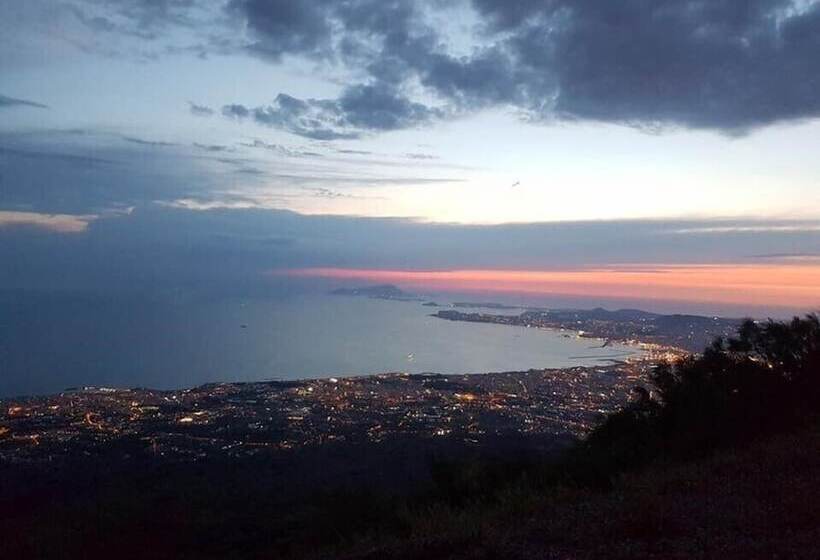 مبيت وإفطار Insula House