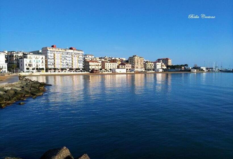 تختخواب و صبحانه Isabel