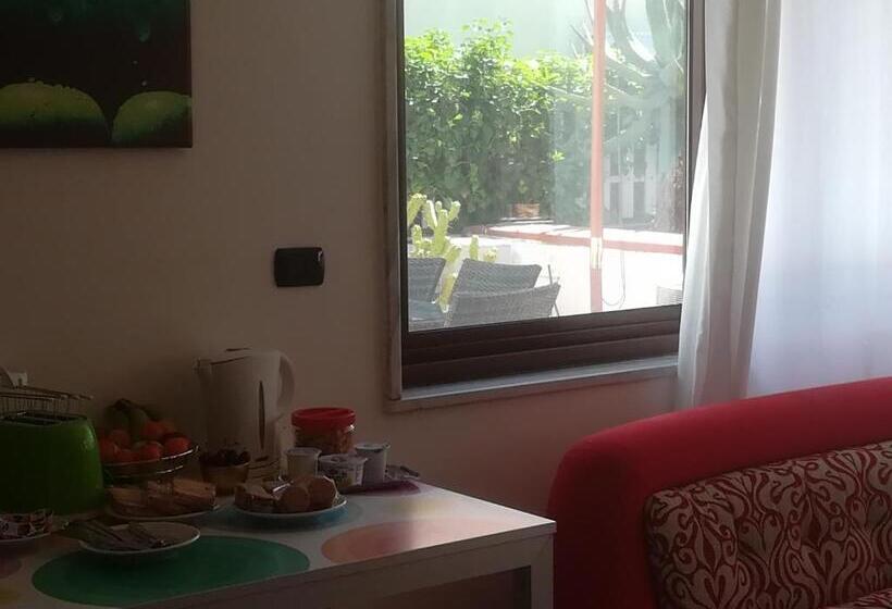 تختخواب و صبحانه Isabel