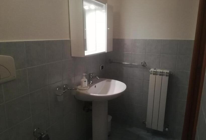 تختخواب و صبحانه Isabel