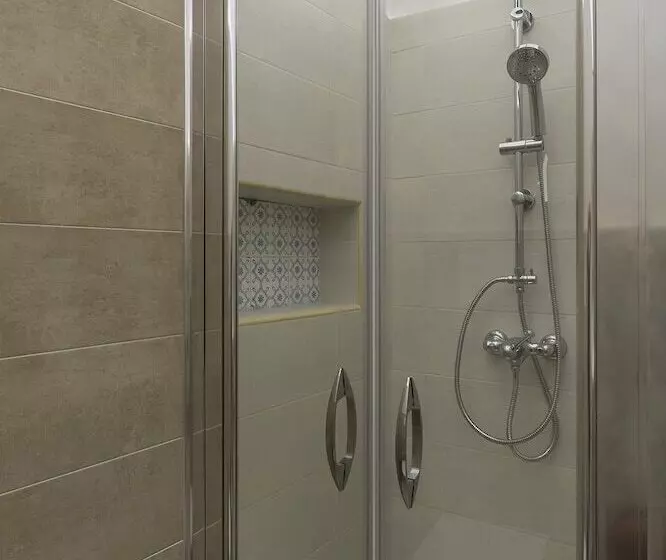 Aamiaismajoitus (B&B) Villa Alemi