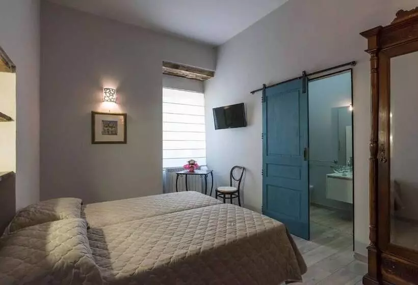 Aamiaismajoitus (B&B) Villa Alemi