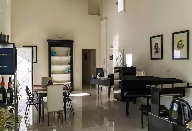 تختخواب و صبحانه Villa Archi