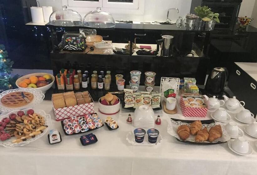 مبيت وإفطار Villa Archi