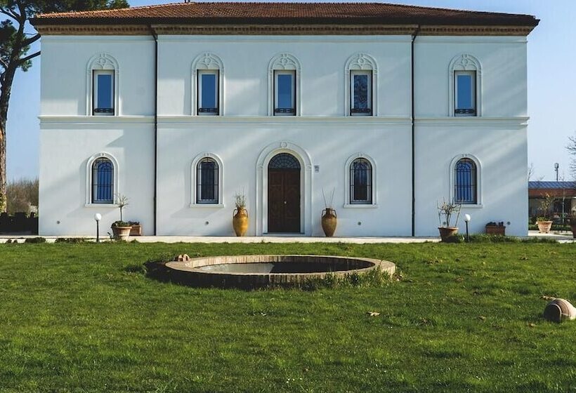 مبيت وإفطار Villa Archi