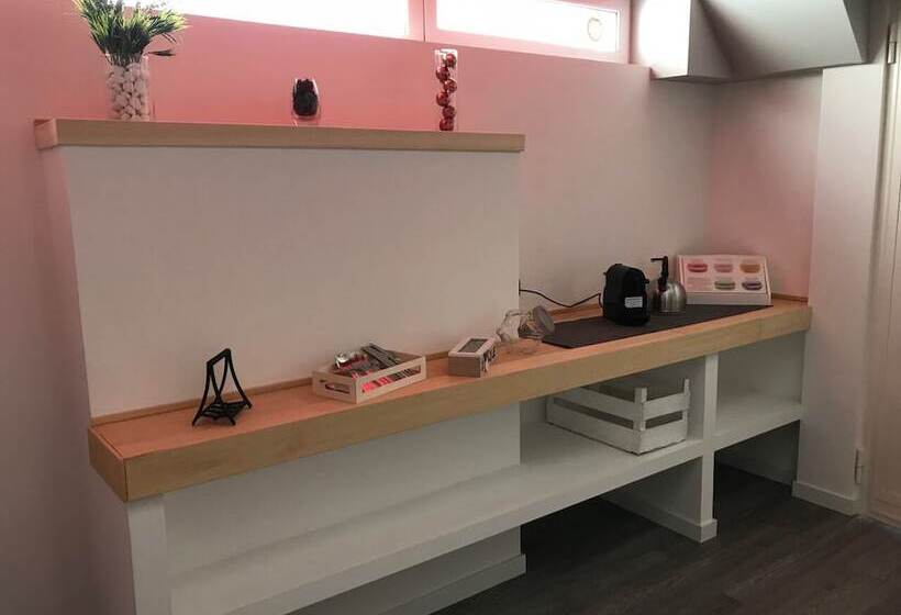 پانسیون Raya 28