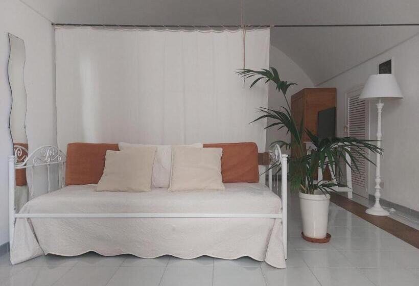 پانسیون Sea And Tradition B&b