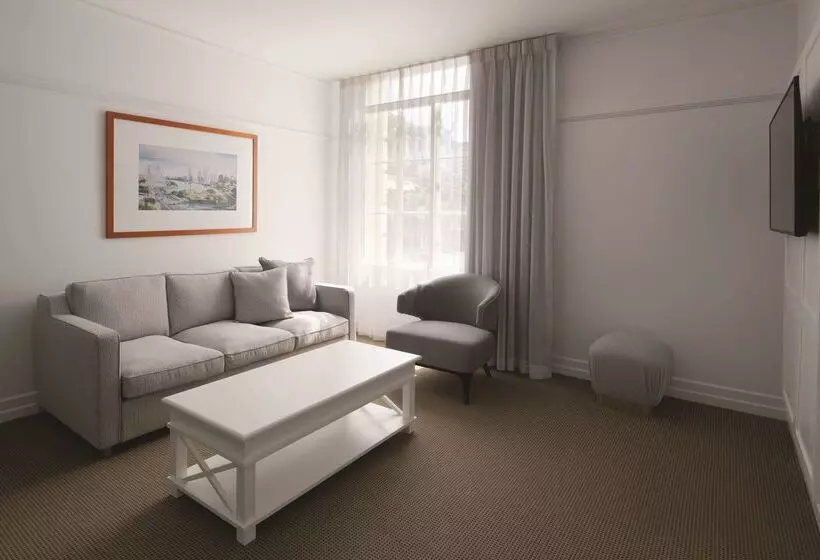 Adina Apartment Hotel Brisbane Anzac Square
