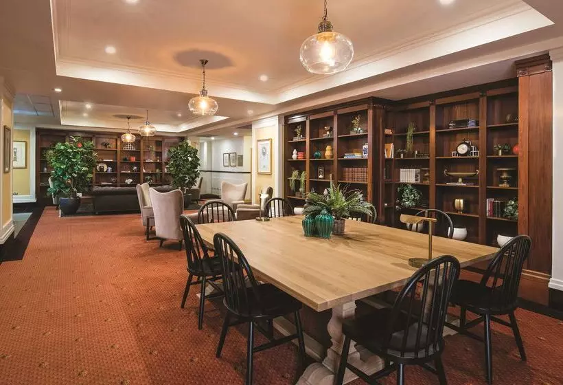 Adina Apartment Hotel Brisbane Anzac Square