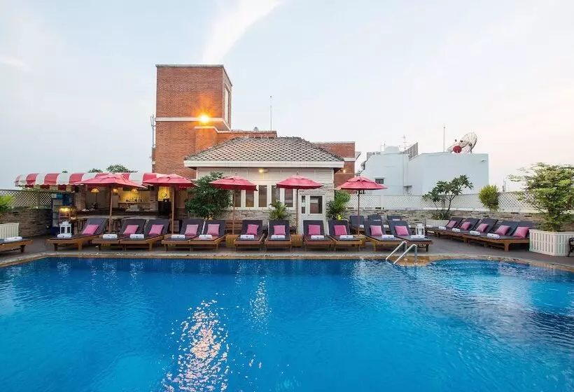 Отель Buddy Lodge, Khaosan Road