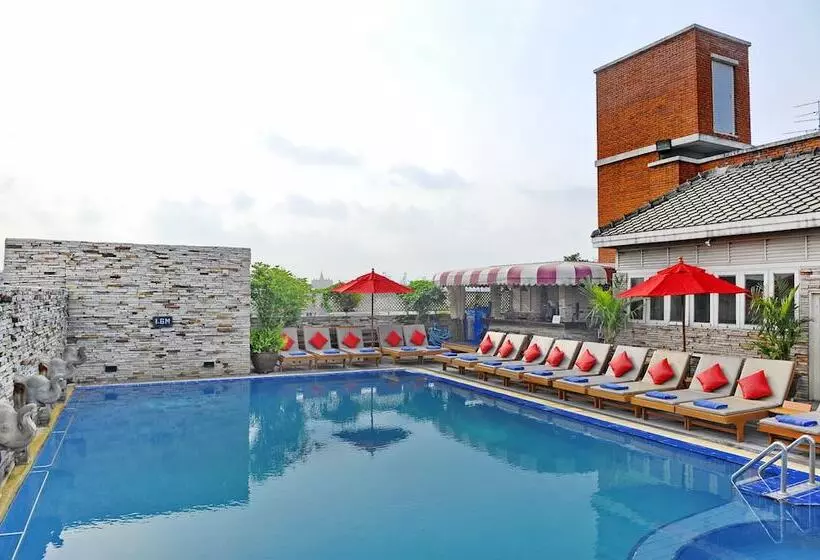 Отель Buddy Lodge, Khaosan Road