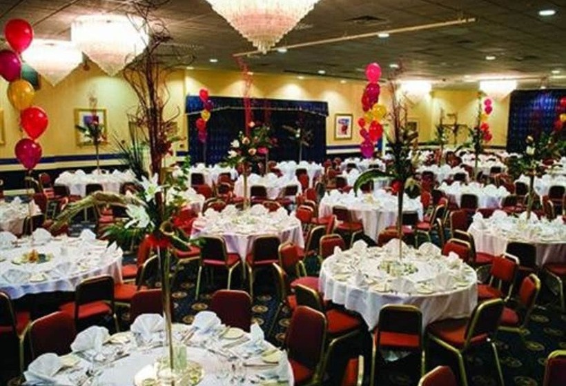 هتل Carrington House