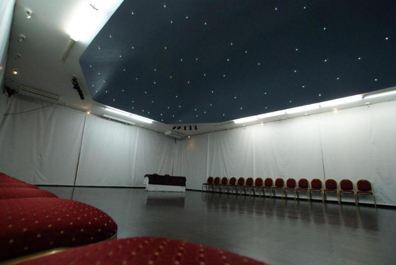 هتل Cristal Palace